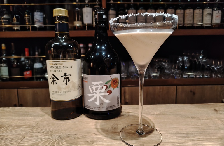 シングルモルト余市とほくほくの和栗が織りなすデザートカクテル｜銀座のバー【BARWHITEOAK】
